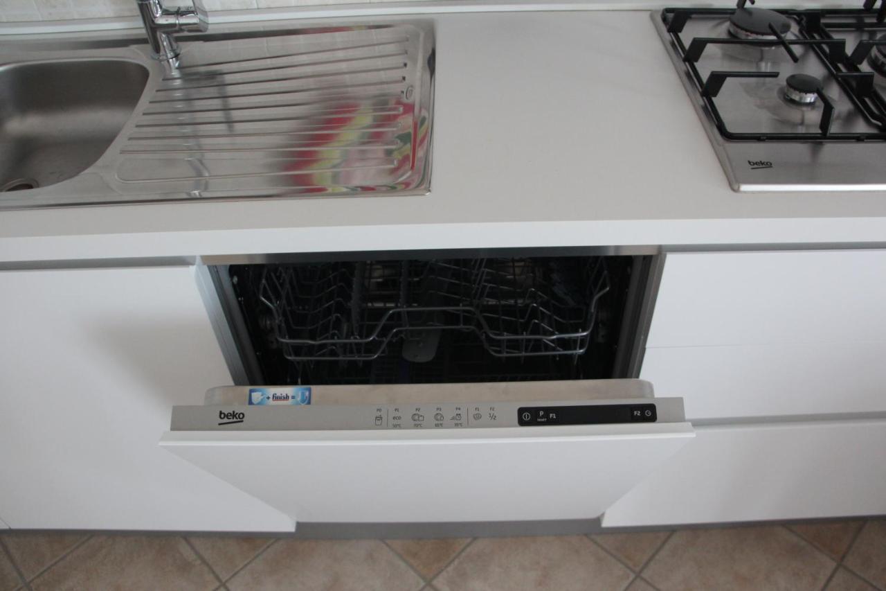 F&G 71100 - - Colazione Inclusa - Box Auto Privato Su Richiesta Foggia Extérieur photo